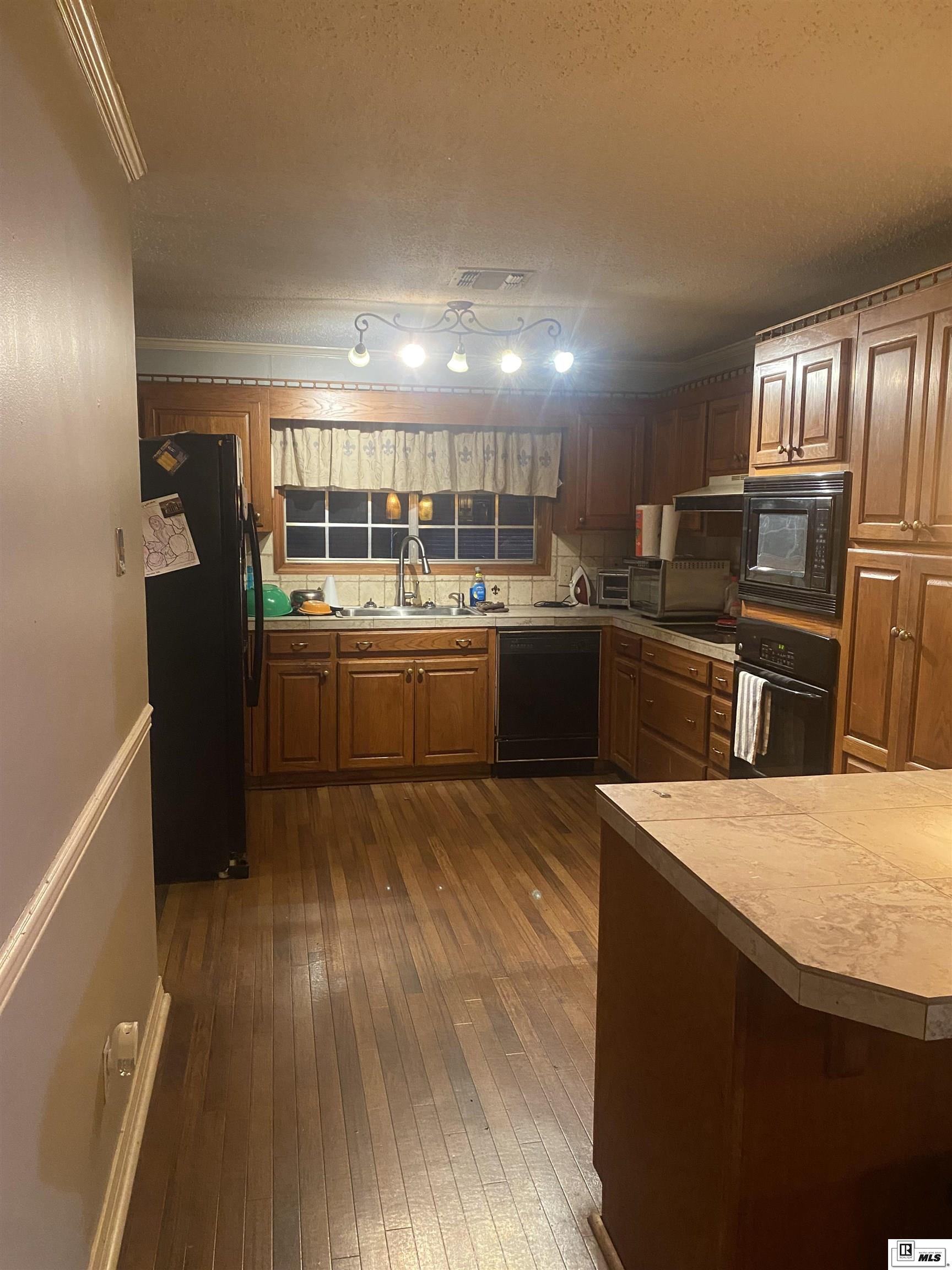 119 Warwick Drive