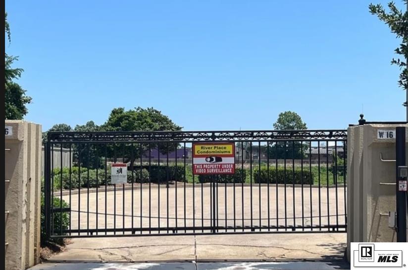 1 Natchitoches Street, Apt 203