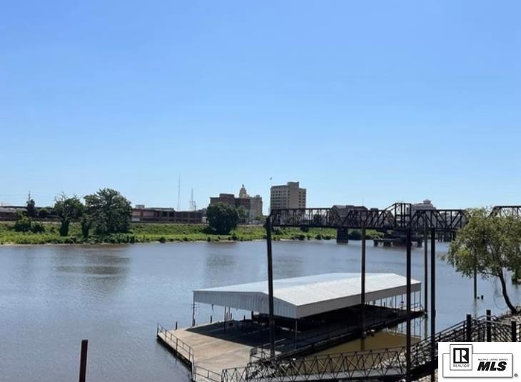 1 Natchitoches Street, Apt 203