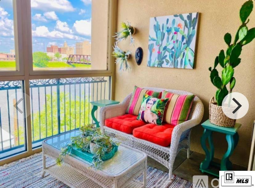 1 Natchitoches Street, Apt 203