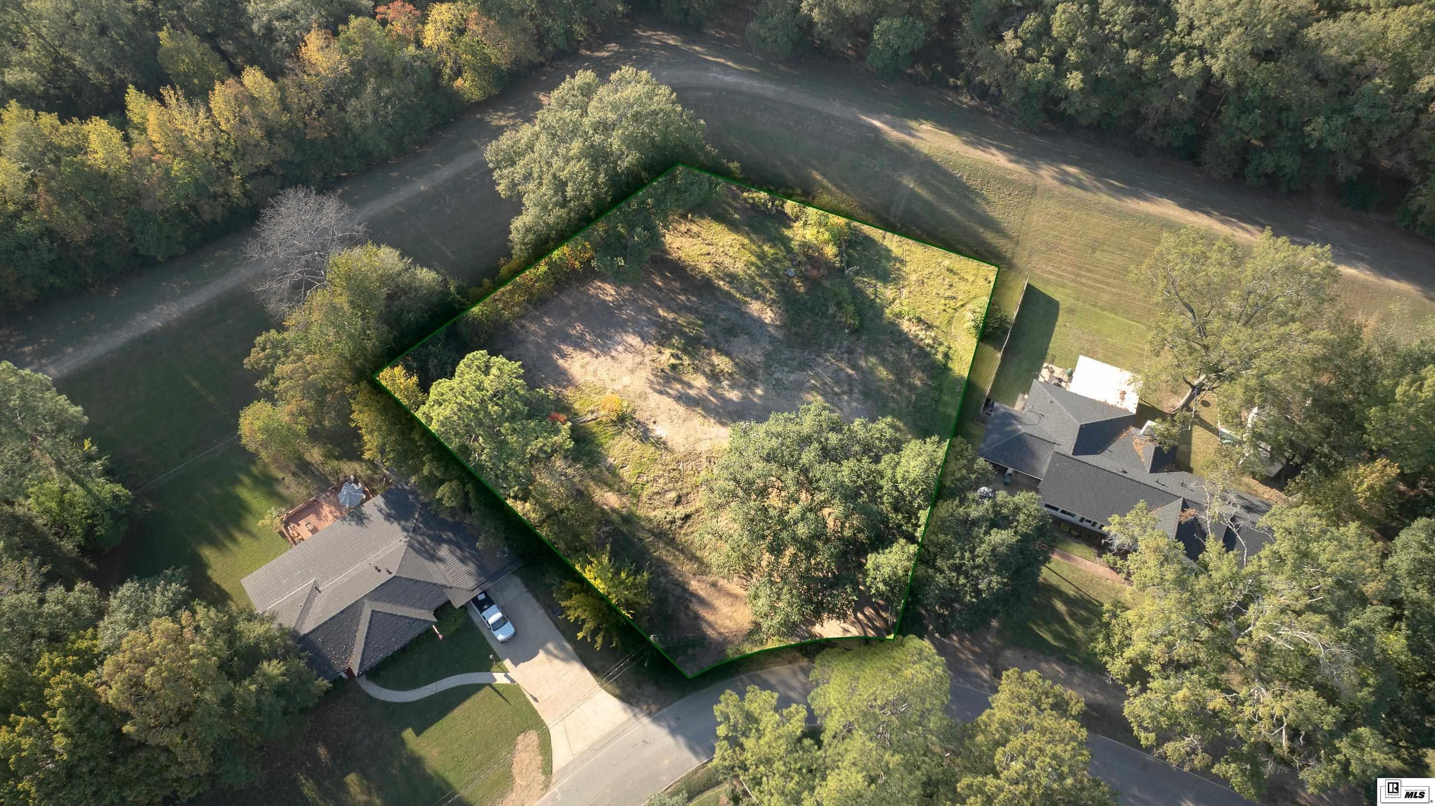 311 Lakeside Drive