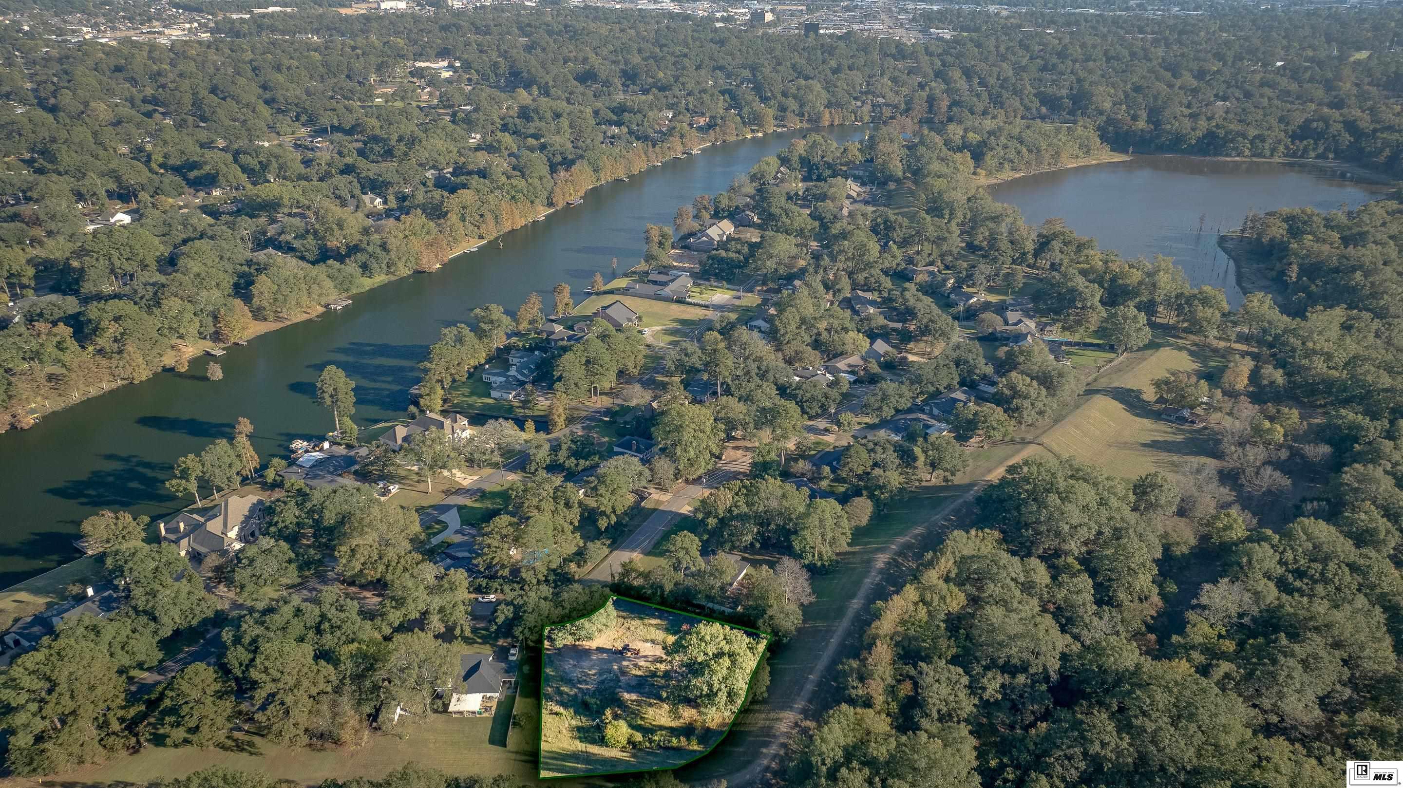 311 Lakeside Drive