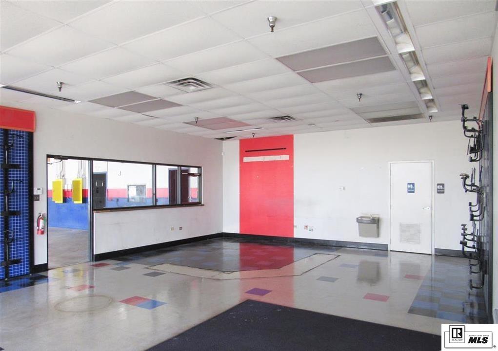 4739 Pecanland Mall Drive