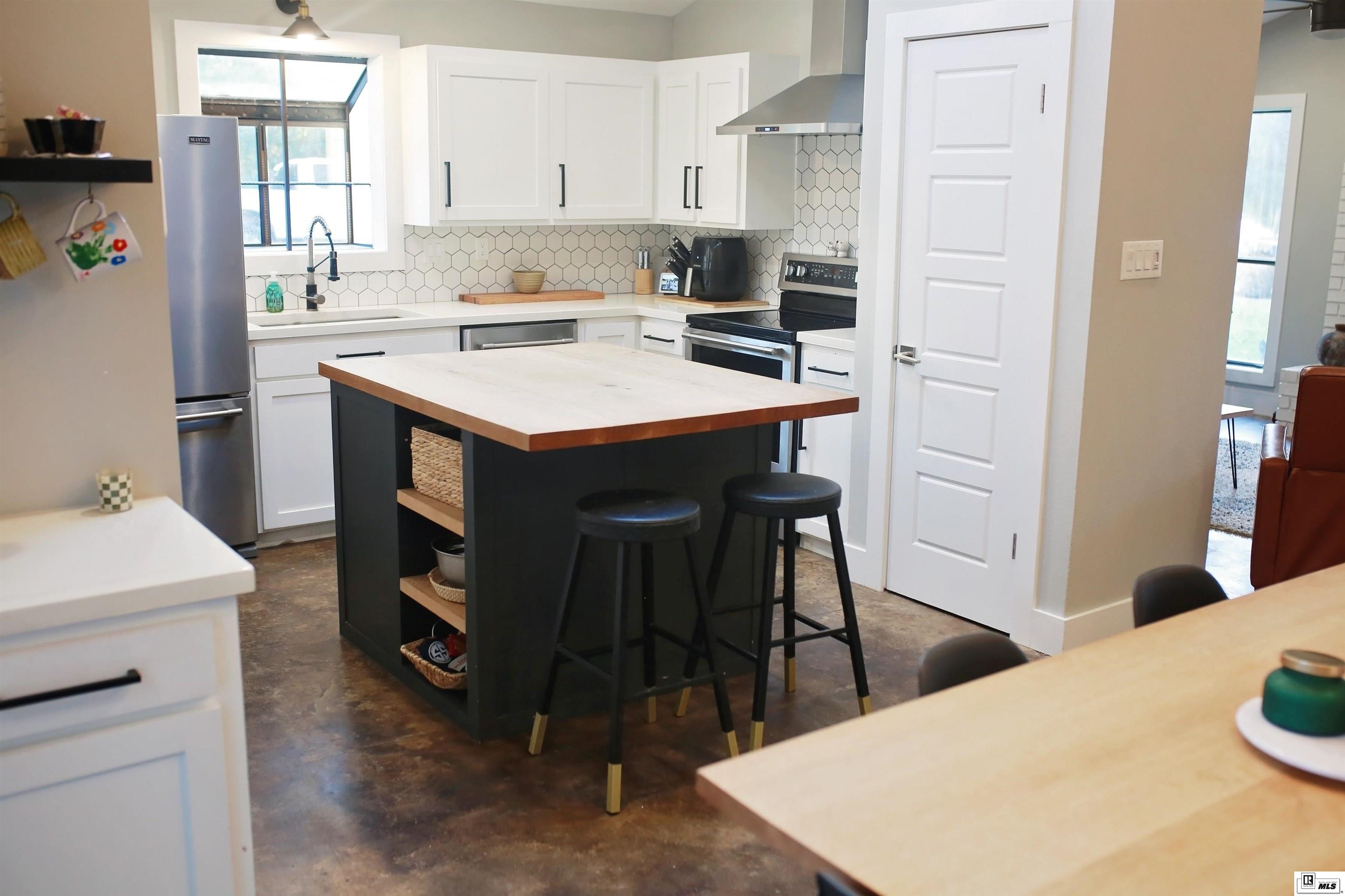 600 Comanche Trail