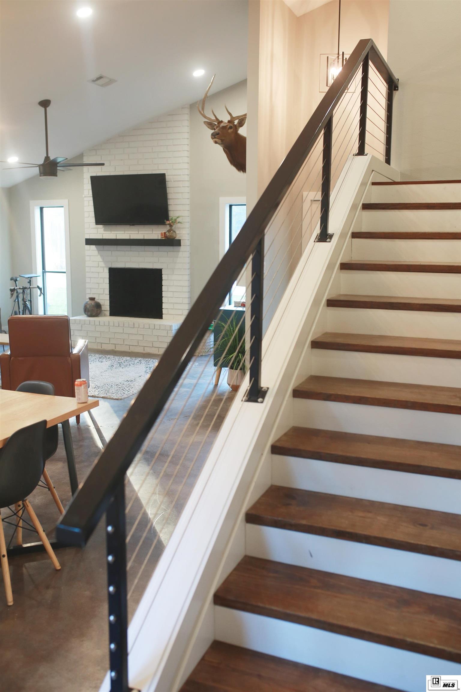 600 Comanche Trail