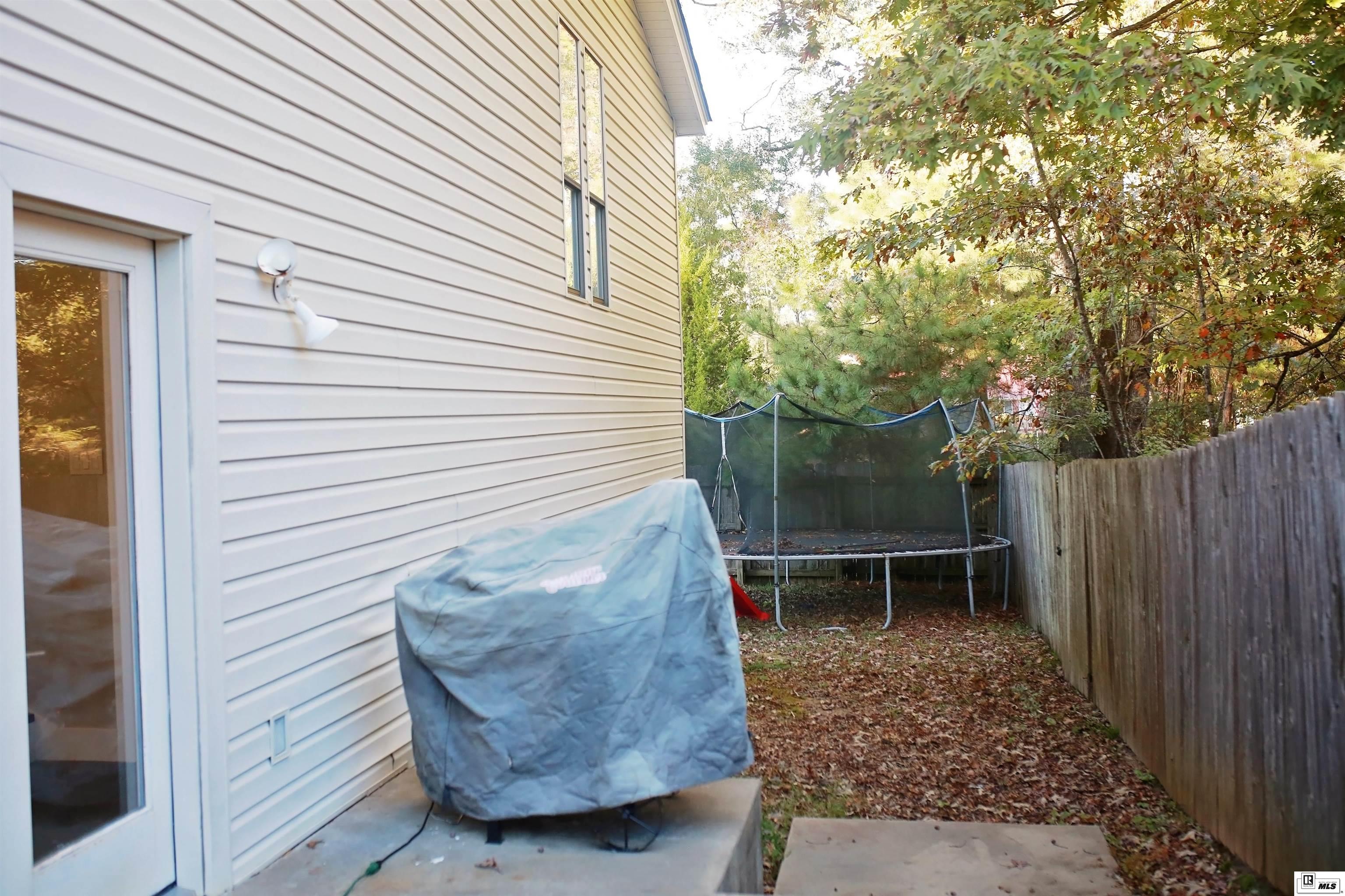 600 Comanche Trail