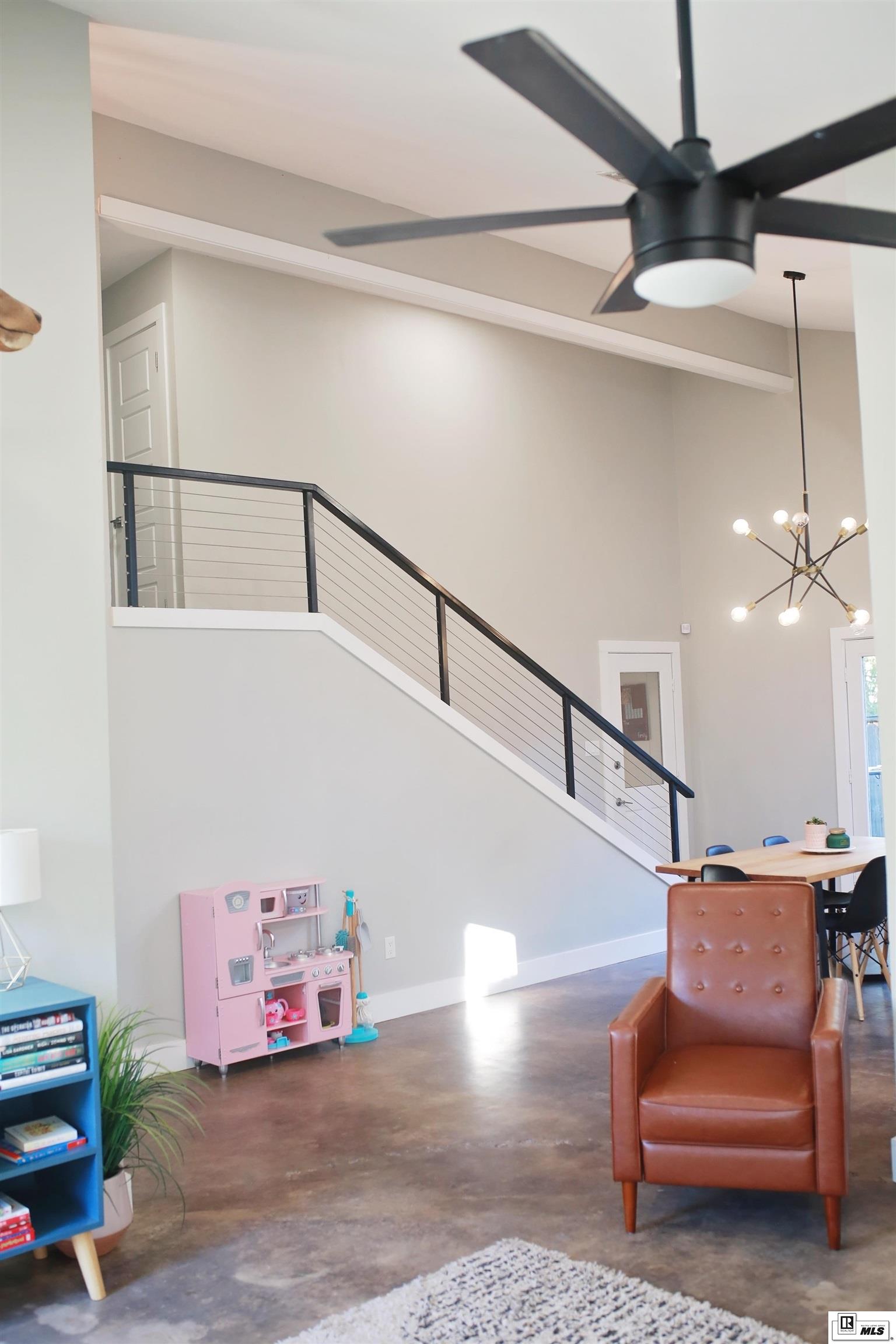 600 Comanche Trail