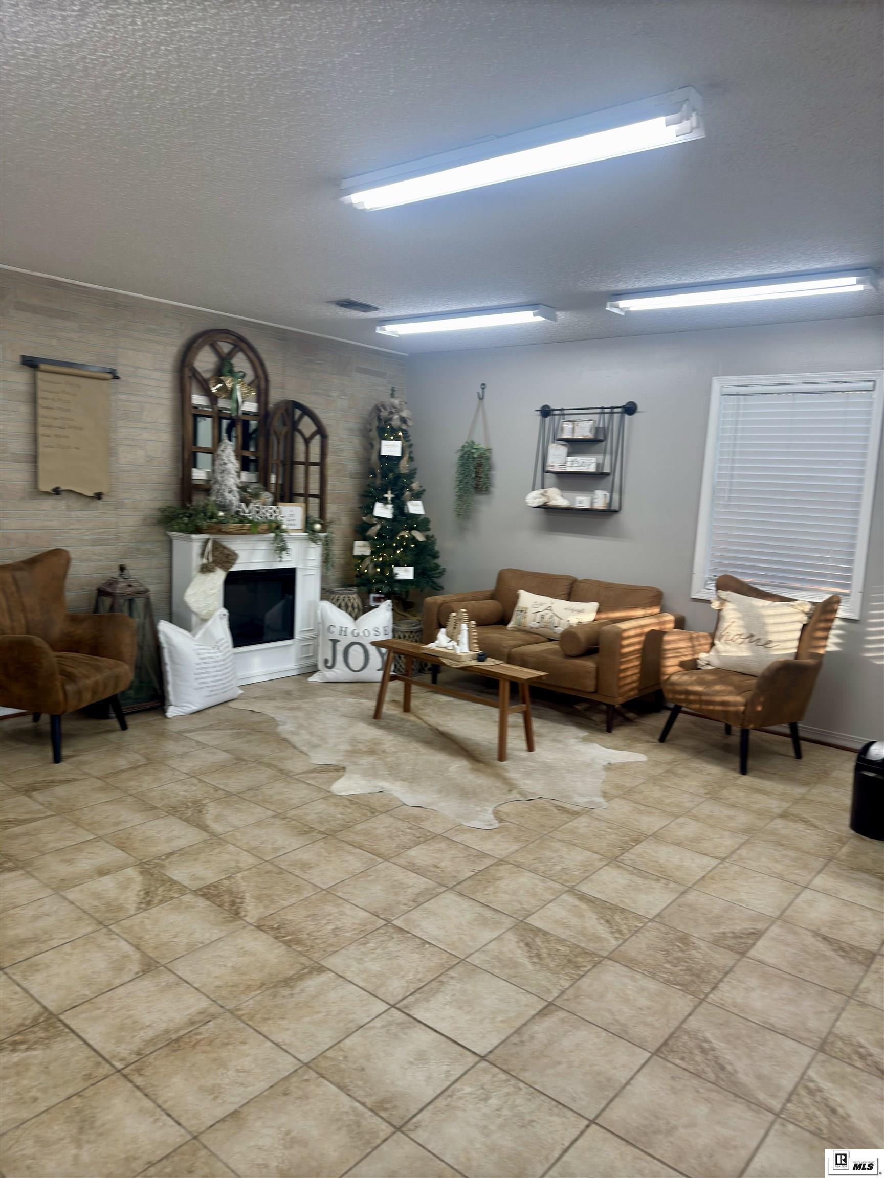 1607 Park Loop