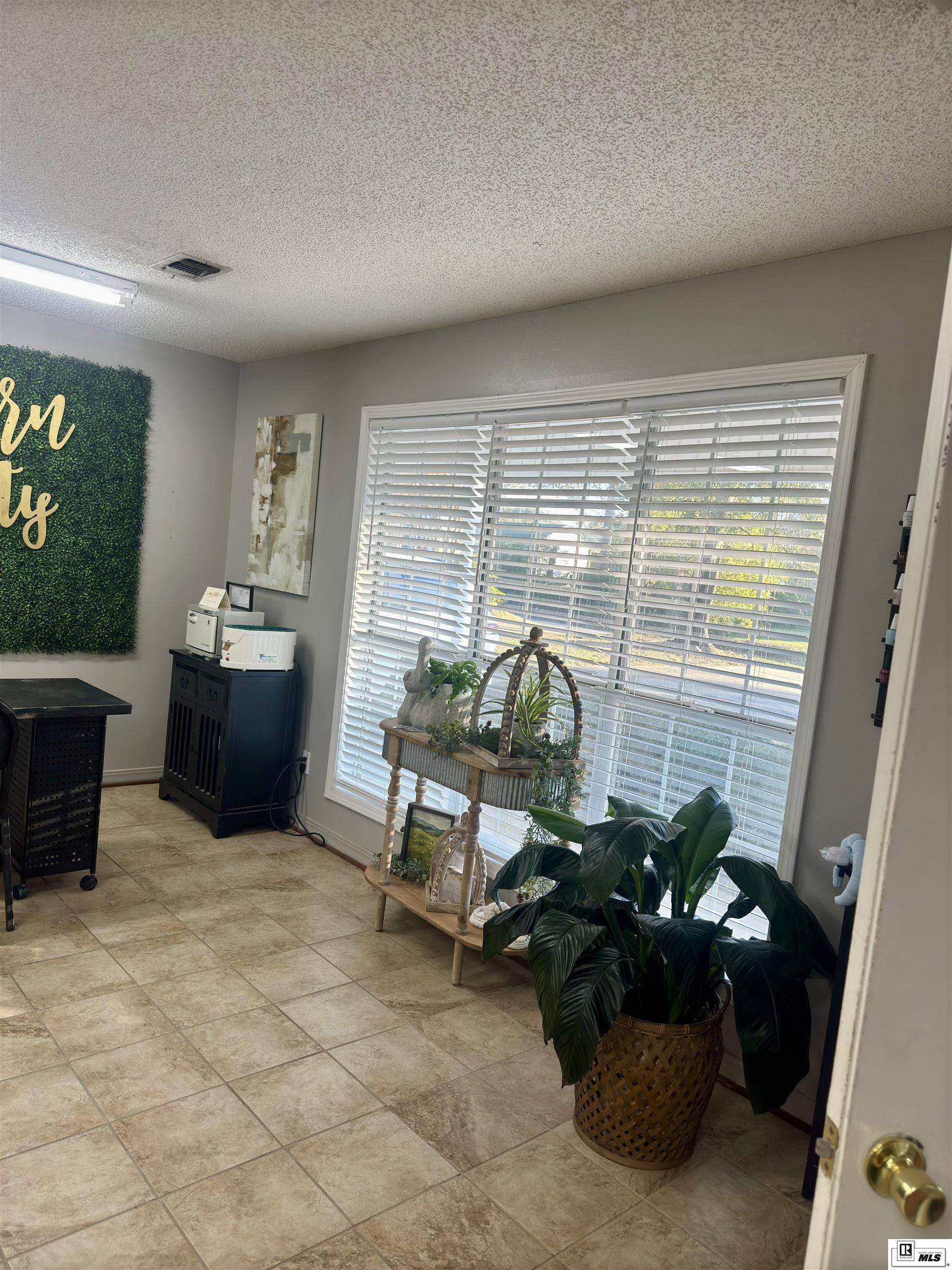 1607 Park Loop