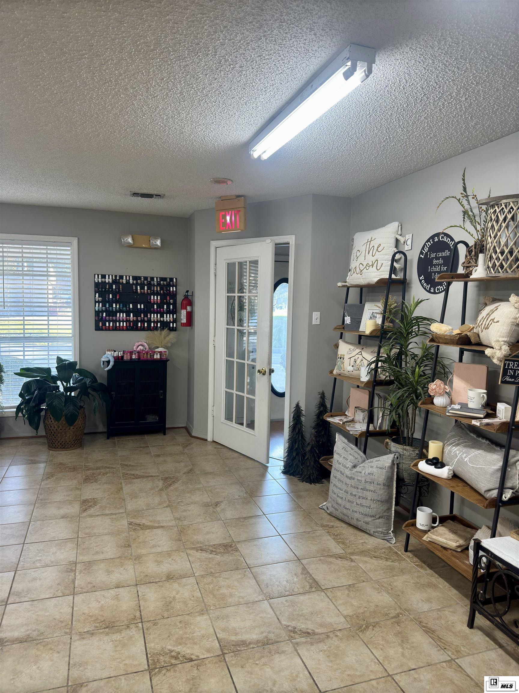 1607 Park Loop