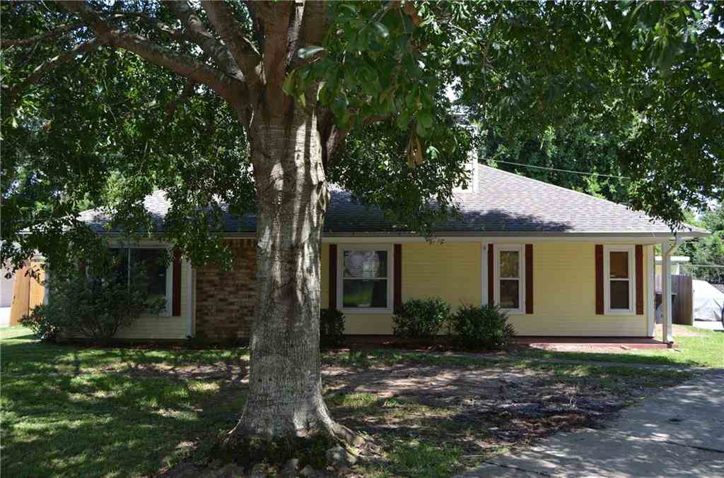 Homes for sale in Baton Rouge, LA | 17741 La Grange Court, Baton Rouge, LA 70817 | MLS# NO2119034