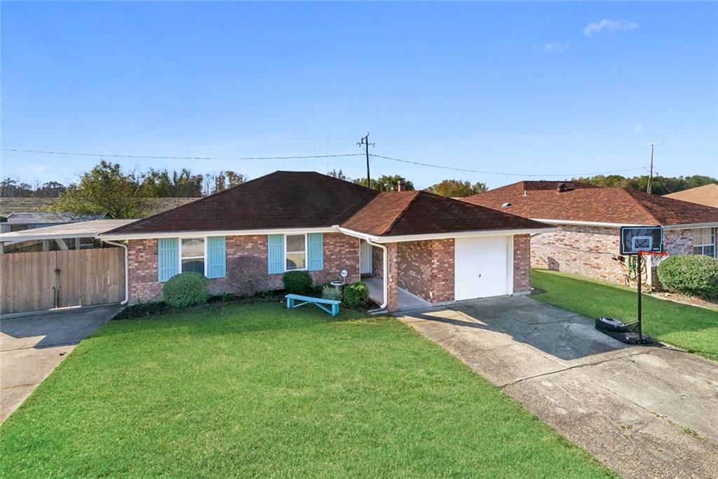 Homes for sale in Marrero, LA | 5425 Tulip Court, Marrero, LA 70072 | MLS# NO2231608