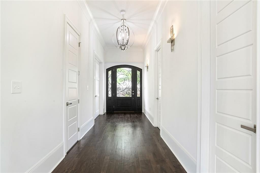 Homes for sale in New Orleans, LA | 1330 Rapides Dr, New Orleans, LA 70122 | MLS# NO2385239