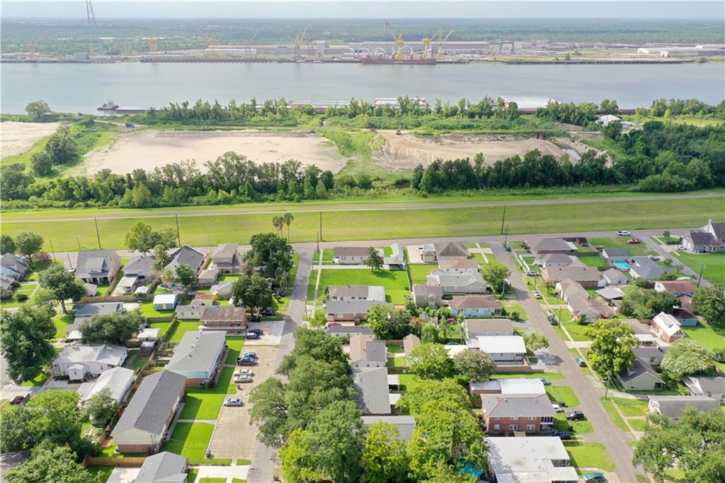 Homes for sale in Harahan, LA | 10 Crislaur Avenue, Harahan, LA 70123 | MLS# NO2457530