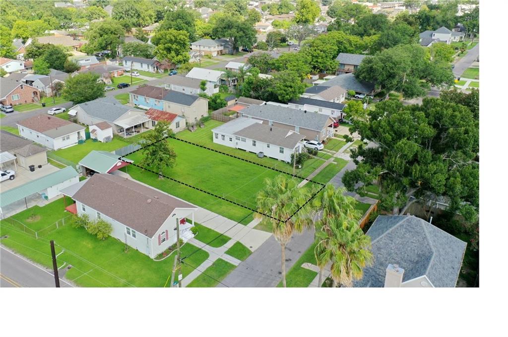 Homes for sale in Harahan, LA | 10 Crislaur Avenue, Harahan, LA 70123 | MLS# NO2457530