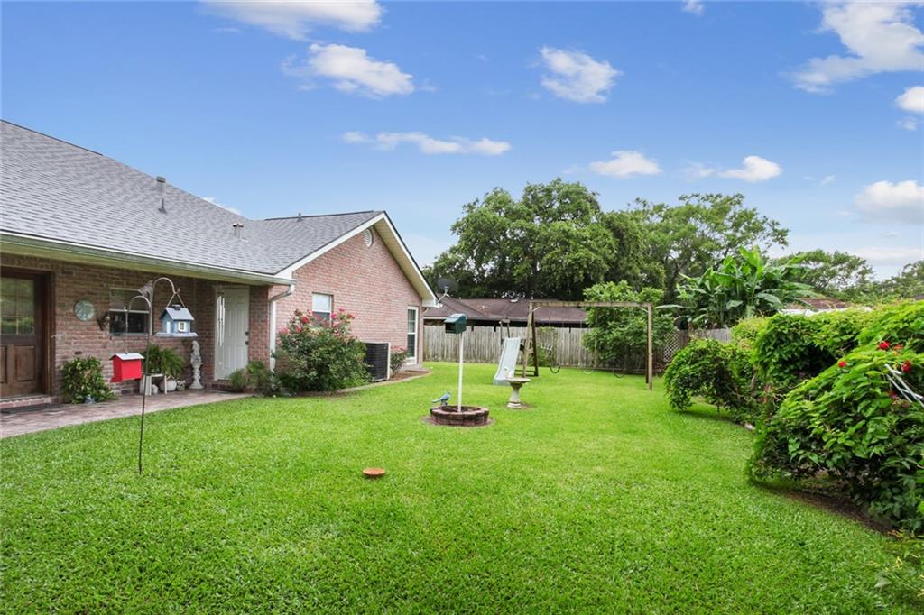 Homes for sale in Luling, LA | 330 Saint Nicholas Street, Luling, LA 70070 | MLS# NO2485433
