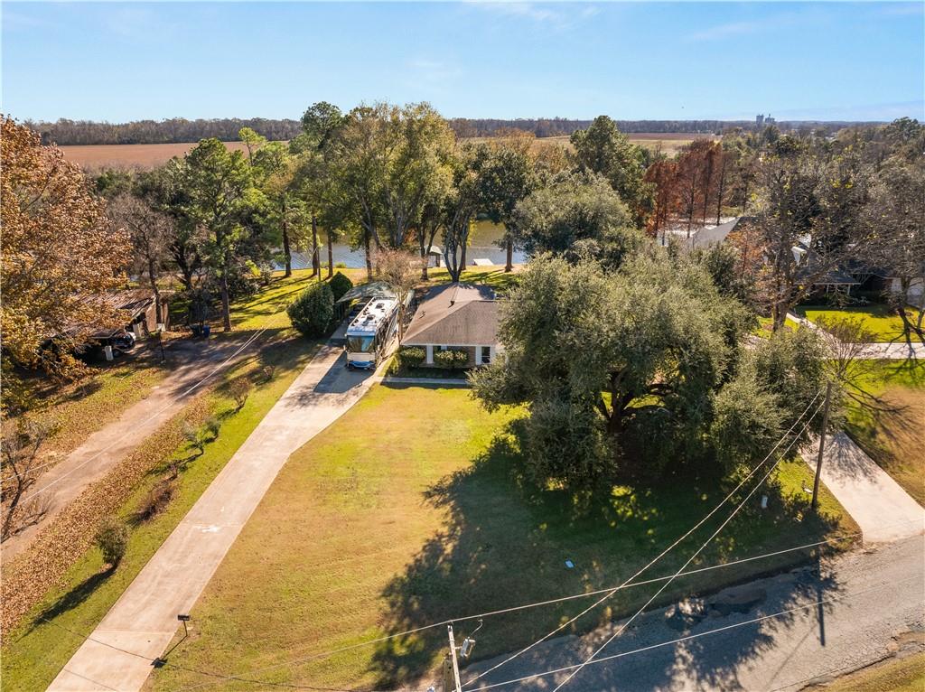 Homes for sale in Natchitoches, LA | 1009 Parkway Dr, Natchitoches, LA 71457 | MLS# CN2489314