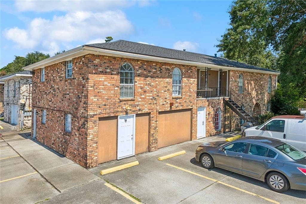 Homes for sale in Chalmette, LA | 901 E St Bernardy Hwy, Chalmette, LA 70043 | MLS# NO2491831