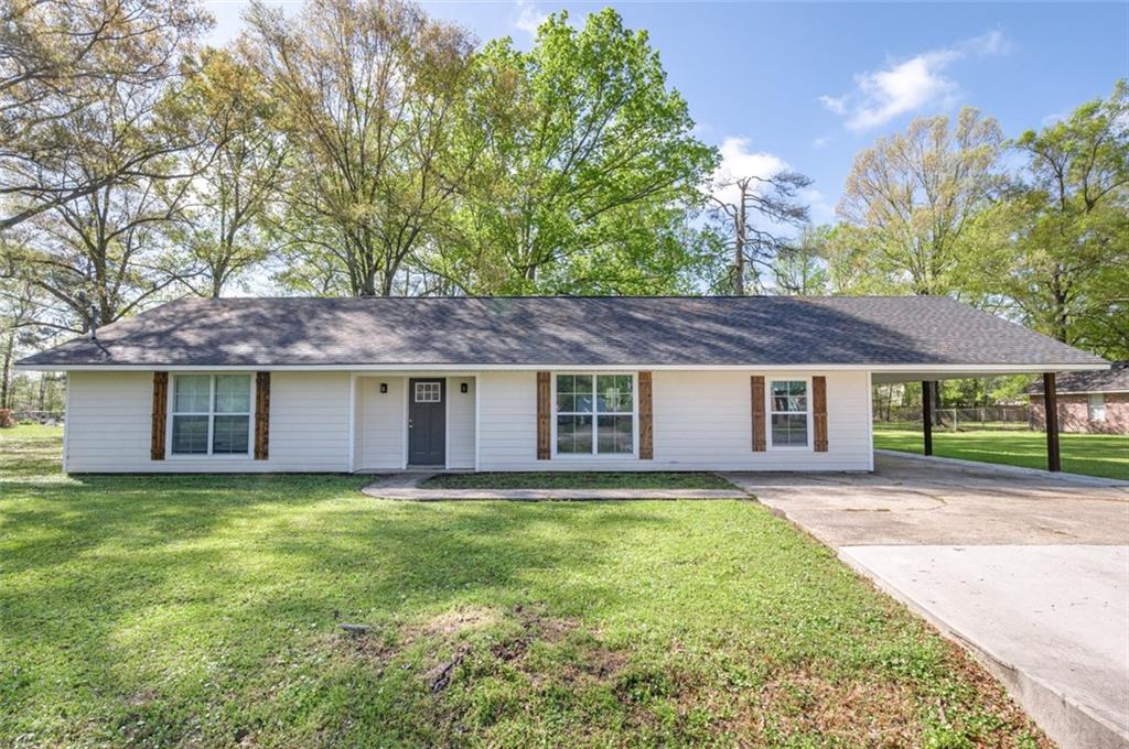 Homes for sale in Denham Springs, LA | 34590 Gravesbriar Dr, Denham Springs, LA 70706 | MLS# NO2493667