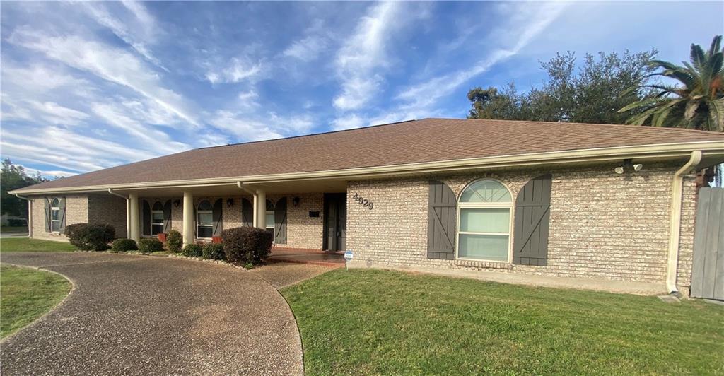 Homes for sale in Metairie, LA | 4929 Antonini Dr, Metairie, LA 70006 | MLS# NO2493588