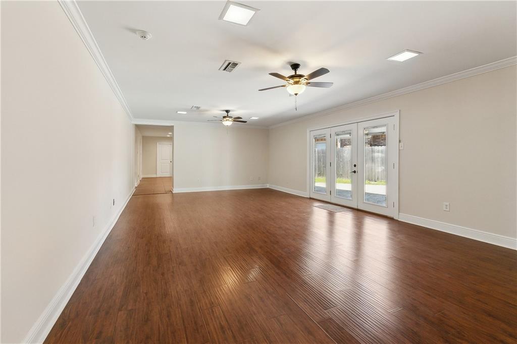 Homes for sale in Metairie, LA | 4929 Antonini Dr, Metairie, LA 70006 | MLS# NO2493588