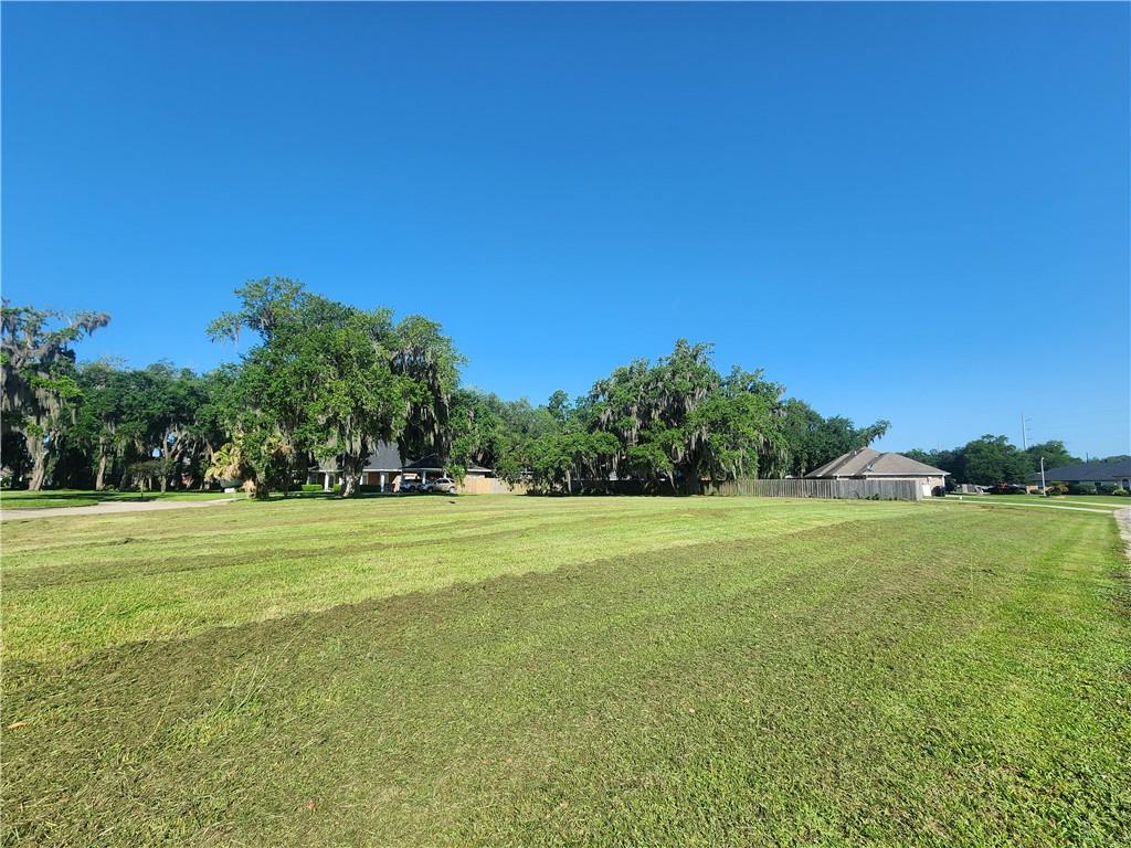 Homes for sale in Belle Chasse, LA | 140 Regina Court, Belle Chasse, LA 70037 | MLS# NO2501598