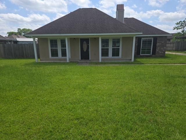 Homes for sale in Denham Springs, LA | 32508 Magnolia Court, Denham Springs, LA 70706 | MLS# NO2502660