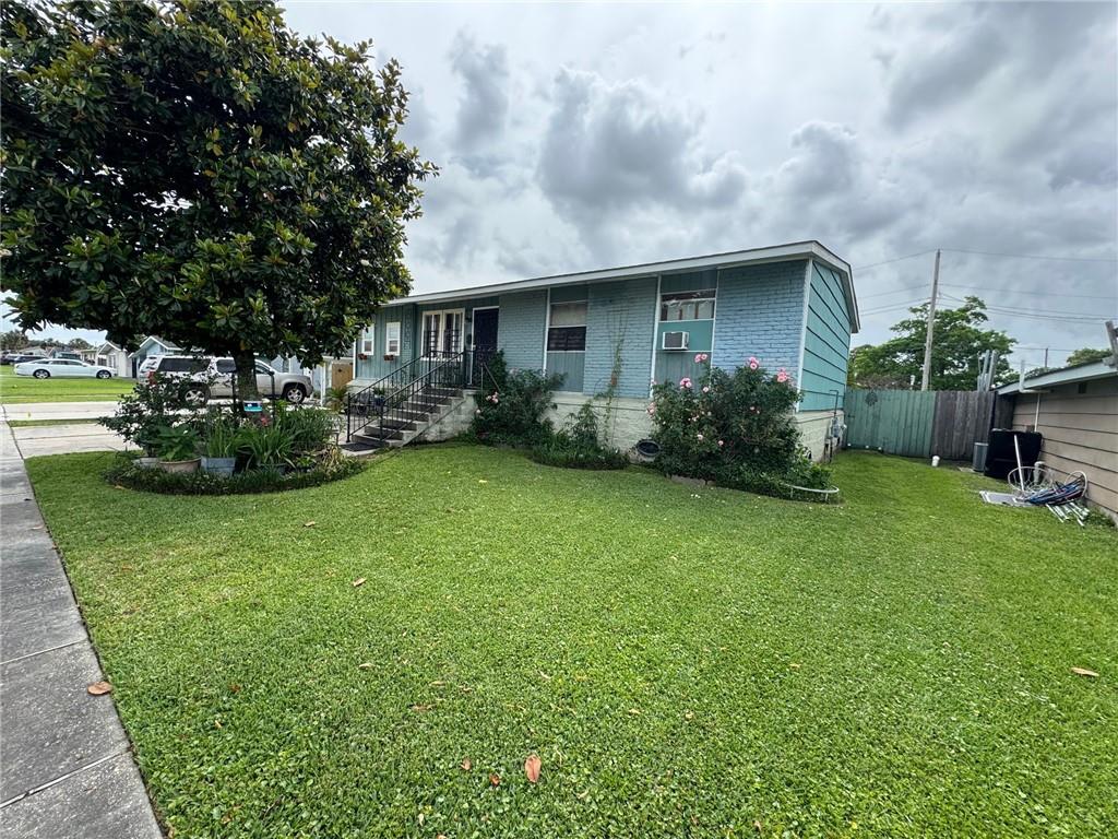 Homes for sale in Terrytown, LA | 518 Diplomat Street, Terrytown, LA 70056 | MLS# NO2502876