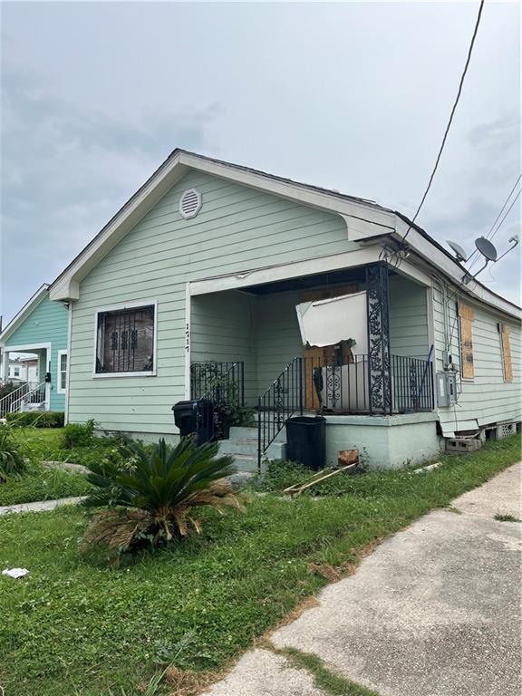 Homes for sale in New Orleans, LA | 1717 Egania Street, New Orleans, LA 70117 | MLS# NO2505483