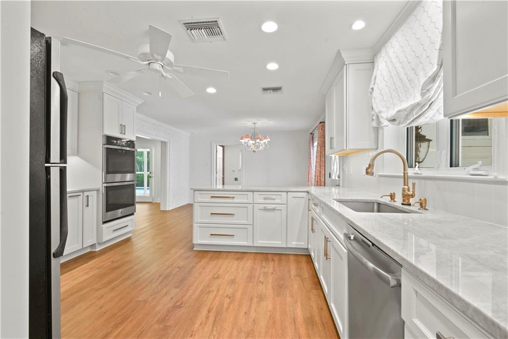 Homes for sale in New Orleans, LA | 1728 Oriole Street, New Orleans, LA 70122 | MLS# NO2507927