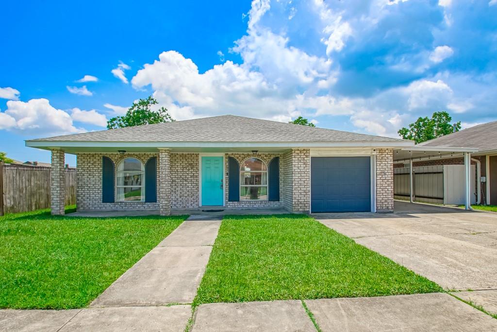 Homes for sale in Chalmette, LA | 3509 Decomine Dr, Chalmette, LA 70043 | MLS# NO2507786