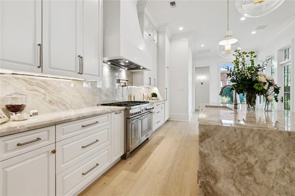 Homes for sale in Metairie, LA | 108 Dorrington Boulevard, Metairie, LA 70005 | MLS# NO2508871