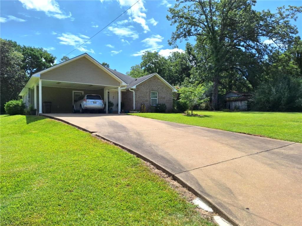 Homes for sale in Ball, LA | 30 M C Richey Dr, Ball, LA 71405 | MLS# CN2511046