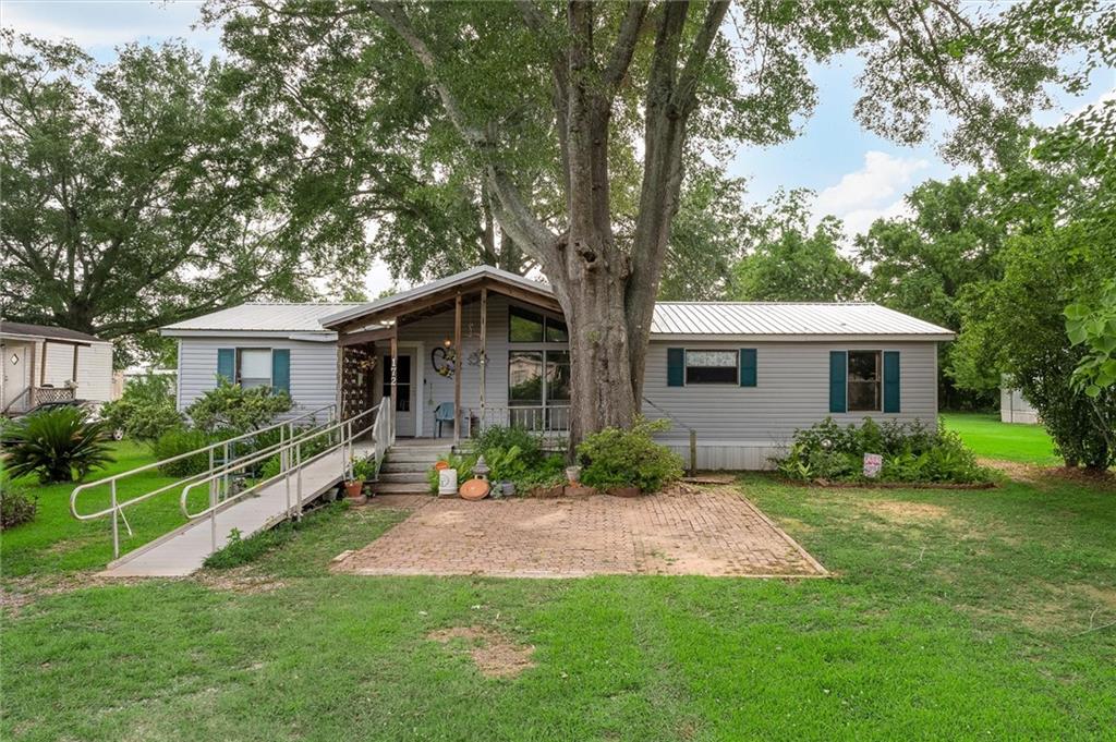 Homes for sale in Natchitoches, LA | 172 Vienna Parkway, Natchitoches, LA 71457 | MLS# CN2511466