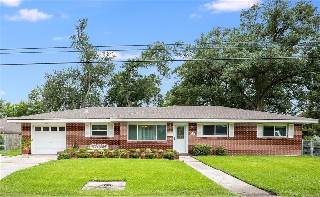 Homes for sale in Norco, LA | 813 Clayton Dr, Norco, LA 70079 | MLS# NO2511609