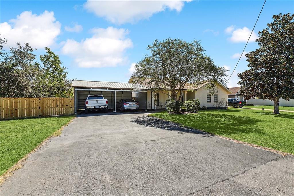 Homes for sale in Lafitte, LA | 1929 Jean Lafitte Boulevard, Lafitte, LA 70067 | MLS# NO2511174