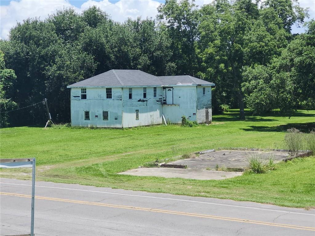 Homes for sale in Pointe A La Hache, LA | 18115 Sergeant Paul Narcisse Memorial Hwy, Pointe A La Hache, LA 70082 | MLS# NO2511271