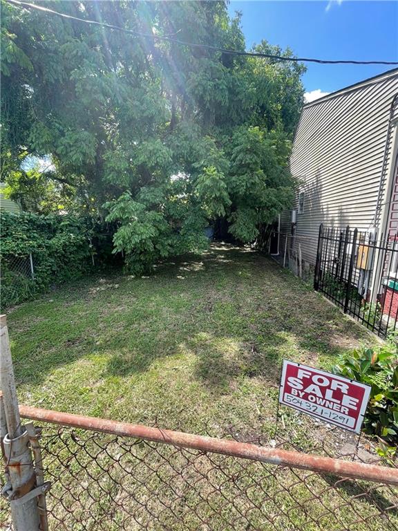 Homes for sale in New Orleans, LA | 2358 Chippewa Street, New Orleans, LA 70130 | MLS# NO2511746