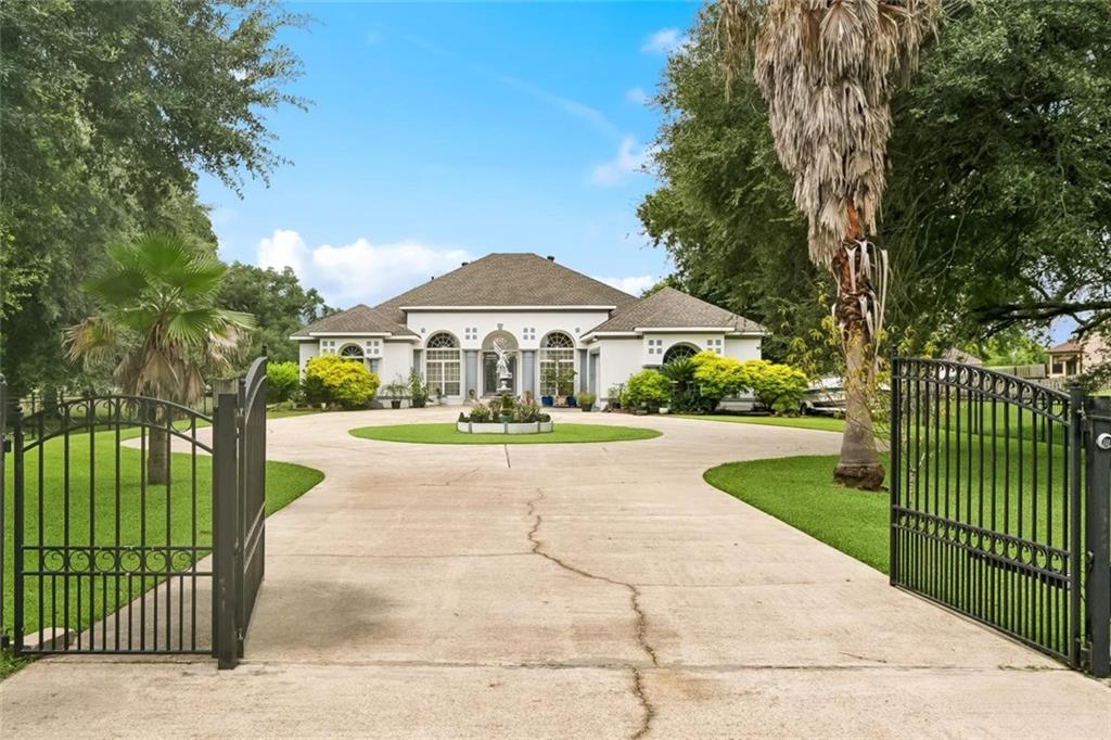 Homes for sale in Waggaman, LA | 104 S Kenner Avenue, Waggaman, LA 70094 | MLS# NO2513026