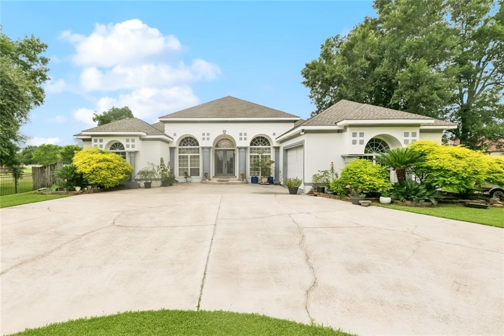 Homes for sale in Waggaman, LA | 104 S Kenner Avenue, Waggaman, LA 70094 | MLS# NO2513026