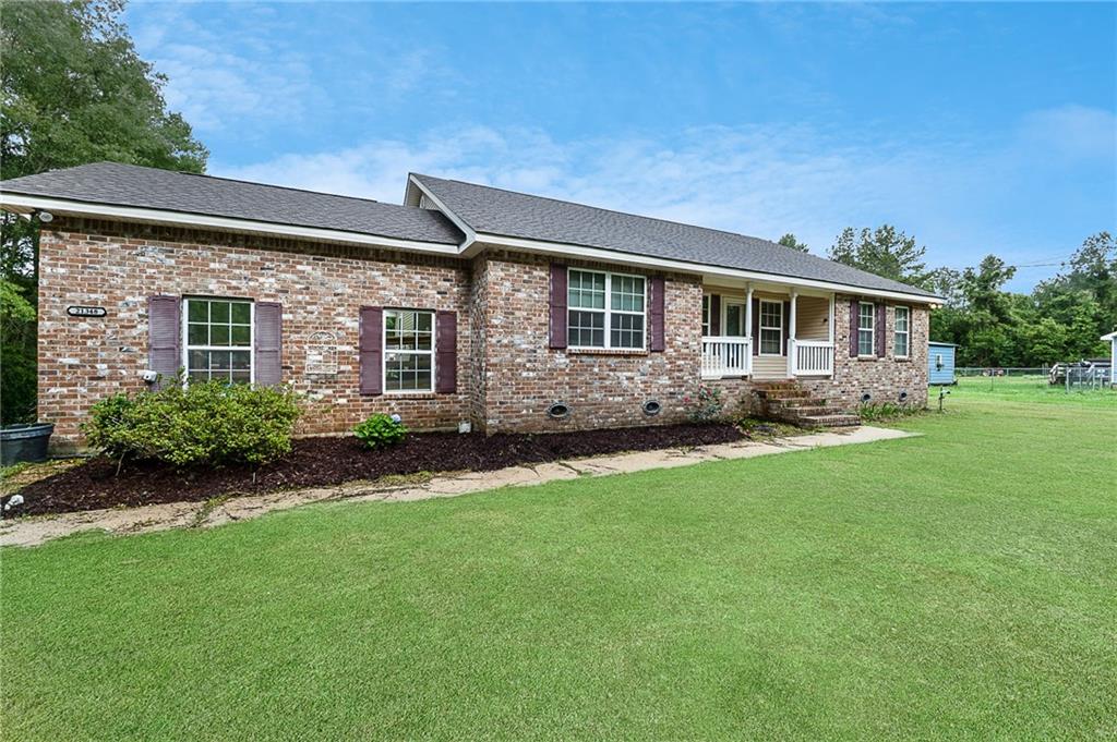 Homes for sale in Hammond, LA | 21348 Old Covington Hwy, Hammond, LA 70403 | MLS# NO2504092