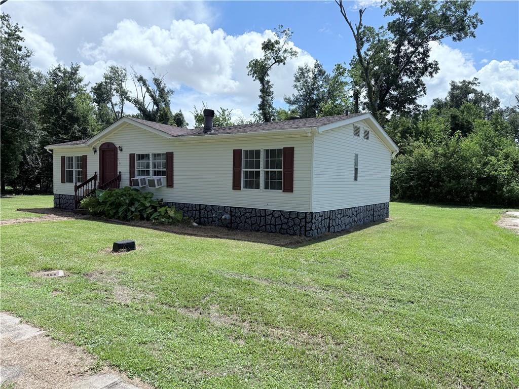 Homes for sale in Mt Airy, LA | 130 Daffodil Street, Mt Airy, LA 70076 | MLS# NO2513782