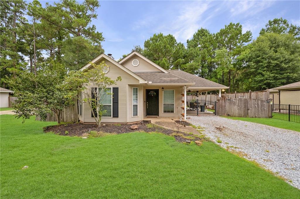 Homes for sale in Mandeville, LA | 1619 Clover Street, Mandeville, LA 70448 | MLS# NO2513781