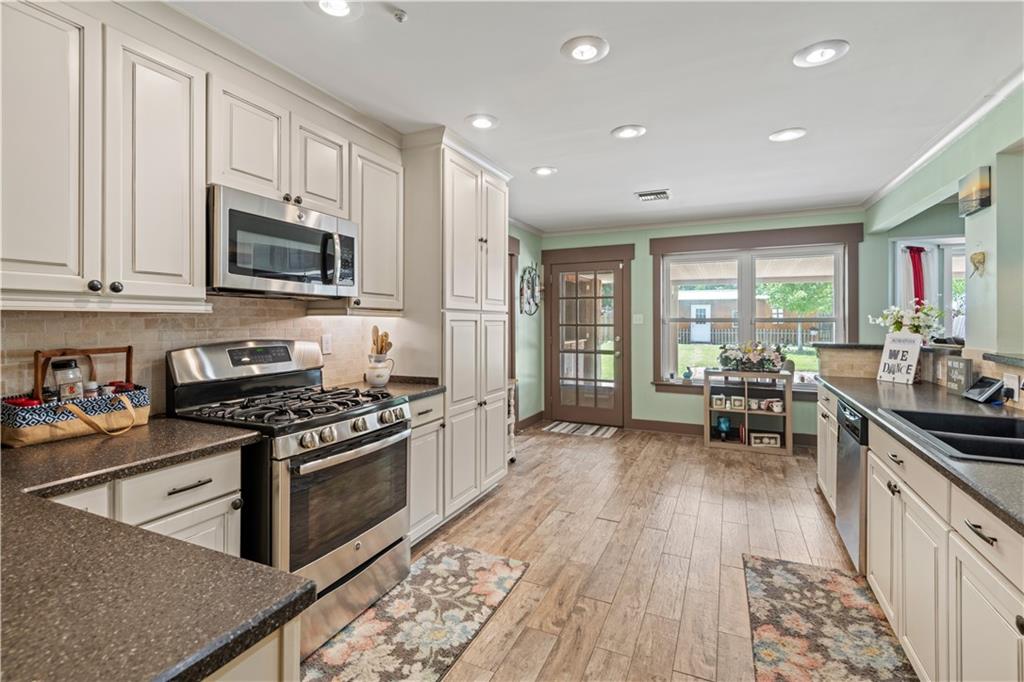 Homes for sale in Harahan, LA | 76 Bailey Street, Harahan, LA 70123 | MLS# NO2514570