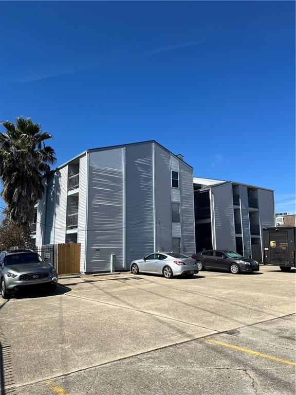 Homes for sale in Metairie, LA | 2201 Houma Boulevard #310, Metairie, LA 70001 | MLS# NO2513063