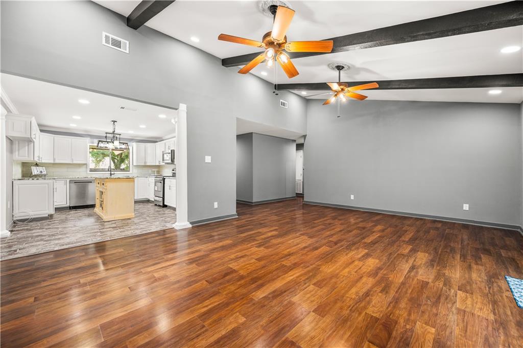 Homes for sale in Pineville, LA | 4410 Walden Dr, Pineville, LA 71360 | MLS# CN2510101