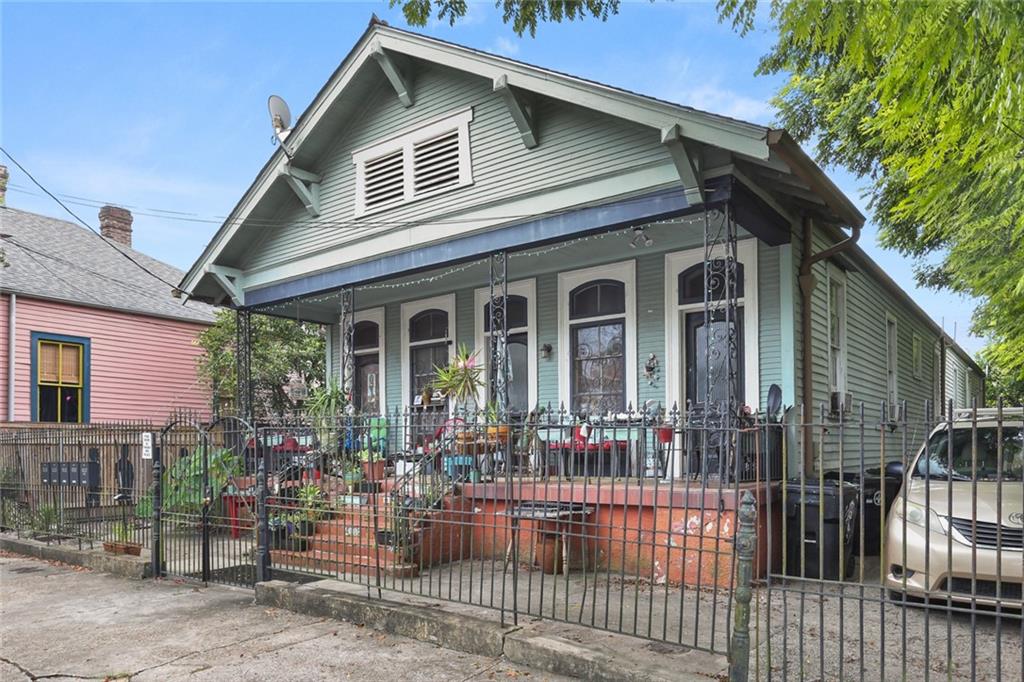 Homes for sale in New Orleans, LA | 4112-12 Burgundy Street, New Orleans, LA 70117 | MLS# NO2514581