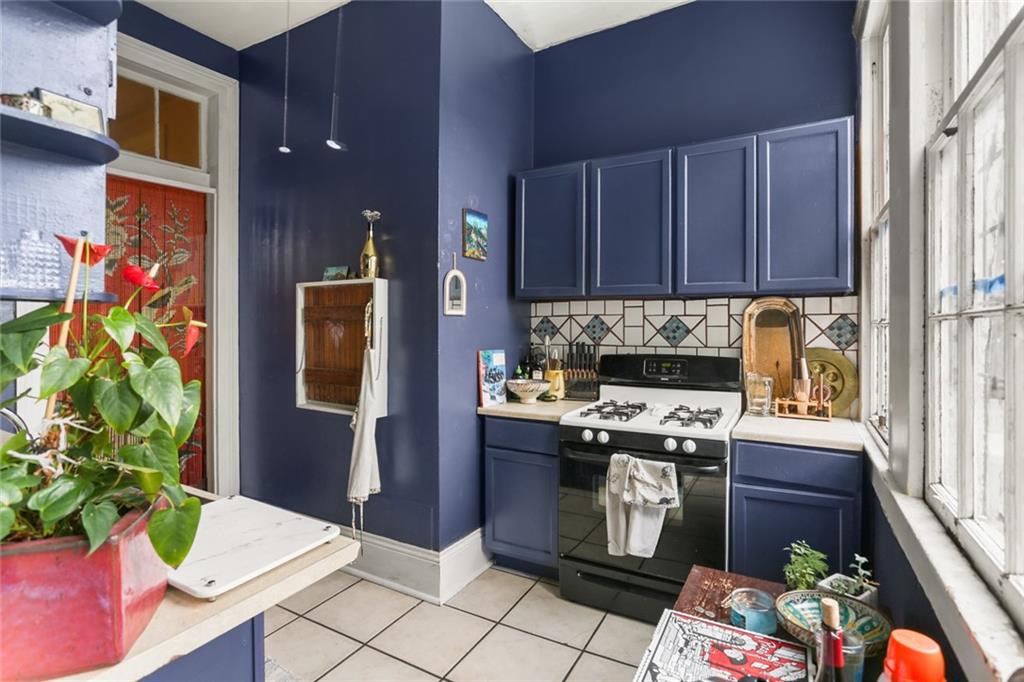 Homes for sale in New Orleans, LA | 4112-12 Burgundy Street, New Orleans, LA 70117 | MLS# NO2514581