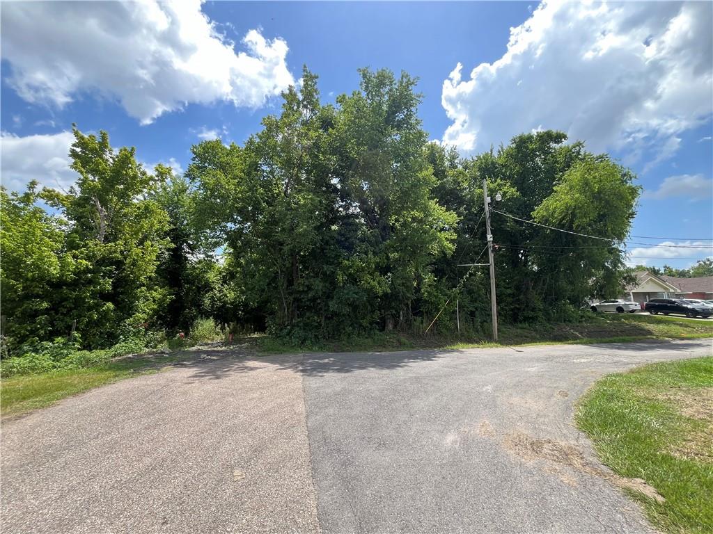 Homes for sale in Laplace, LA | Lot 16 Camelia Avenue, Laplace, LA 70068 | MLS# NO2515716