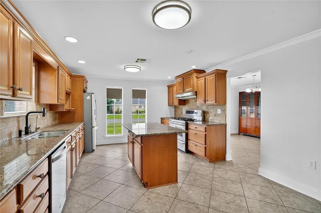 Homes for sale in Harvey, LA | 1305 Orchid Dr, Harvey, LA 70058 | MLS# NO2515772